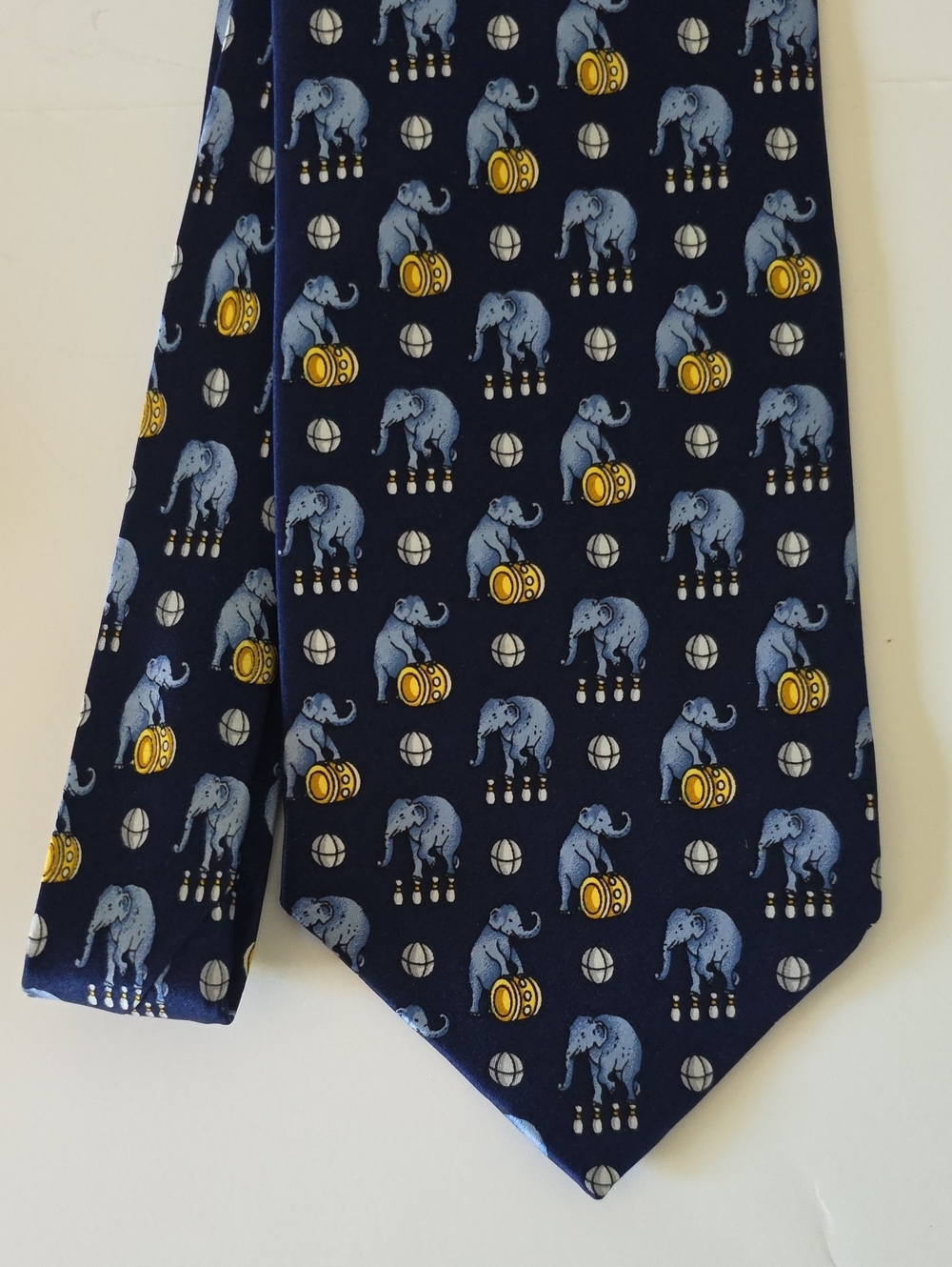 Como House Italy Mens Silk Tie Elephants